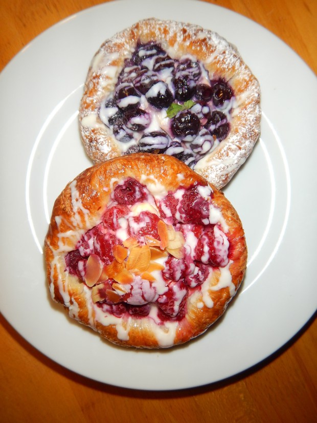 The Japanese are great at baked goods and our boss brought us round a couple of pastries, amazing!